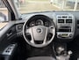 Kia Sportage 2.0 CVVT Executive / NL-Auto / Cruise-Control / Climate-Control / Radio / Elektr.-Ramen / 16'' LMV / ENZ.