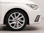 SEAT Ibiza 1.0 EcoTSI FR Business Connect | Apple Carplay | Navigatie | Achteruitrij camera | Parkeersensoren voor en achter | Sportstoelen | Voorstoelen verwarmd |