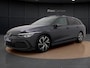 Volkswagen Golf Variant 1.5 eTSI 150 PK DSG R-Line | Pano Dak | Trekhaak | Camera | 18" | Stoelverwarming |