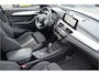 BMW X1 sDrive20i 180pk Automaat | Panoramdak | Carplay | Head Up | Achteruitrij camera |Stoelverwarming | Dealer Metallic Lak