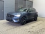 Volvo XC40 B4 Ultra Black Edition | Panoramadak | Trekhaak | 360° Camera | ACC | Stoel+Stuurverwarming