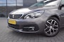 Peugeot 308 1.6 BlueHDi Blue Lease Executive / Paroramadak / Navi / App-Connect /PDC