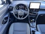Toyota Yaris Cross 1.5 Hybrid 115 Dynamic Automaat / Fabrieksgarantie tot 10 jaar mogelijk* / Stuur- en stoelverwarming / Navigatie / Apple Carplay Android / 17" LM wielen /