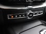 Volvo XC60 2.0 T8 Twin Engine AWD Inscription | Panoramadak | Lederen Interieur | Ele.verstelbare Comfortstoelen + Geheugen | Navigatie | Apple CarPlay/Android Auto | Camera | Adaptieve Cruise Control | Ele.kofferdeksel | Ele.wegklapbare Trekhaak |