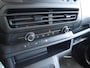 Opel Vivaro 2.0 Diesel 145 L3 | Lage km.stand | 3 Zits Parkeersensoren achter | Regensensor | Achterdeuren met ramen | Airco | Digtitaal instrumentenpaneel | Trekhaakvoorbereiding