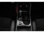 Volvo XC40 T5 Recharge R-Design | Panoramadak | Adaptieve Cruise control | Stoel en stuurwielverwarming | Trekhaak | Parkeersensoren voor en achter |