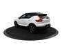 Volvo XC40 T5 Recharge R-Design | Panoramadak | Adaptieve Cruise control | Stoel en stuurwielverwarming | Trekhaak | Parkeersensoren voor en achter |