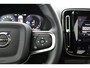 Volvo XC40 T5 Recharge R-Design | Panoramadak | Adaptieve Cruise control | Stoel en stuurwielverwarming | Trekhaak | Parkeersensoren voor en achter |