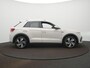 Volkswagen T-Roc 1.5 TSI R-Line Automaat - Apple Carplay/Android Auto - Camera - Stoelverwarming - LED - Climatronic