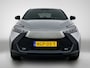 Toyota C-HR / C-HR+ 1.8 Hybrid 140 First Edition Bi-Tone | Elektrische Achterklep | Automatisch Inparkeren | 360° Camera | LM-Velgen | Donker Getinte Achterruiten |