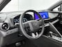 Toyota C-HR / C-HR+ 1.8 Hybrid 140 First Edition Bi-Tone | Elektrische Achterklep | Automatisch Inparkeren | 360° Camera | LM-Velgen | Donker Getinte Achterruiten |