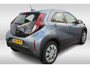 Toyota Aygo X 1.0 VVT-i MT Play Stoelverwarming l Achteruitrijcamera l Start-stop knop l Apple carplay/ Android auto