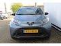 Toyota Aygo X 1.0 VVT-i MT Play Stoelverwarming l Achteruitrijcamera l Start-stop knop l Apple carplay/ Android auto