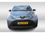 Toyota Aygo X 1.0 VVT-i MT Play Stoelverwarming l Achteruitrijcamera l Start-stop knop l Apple carplay/ Android auto
