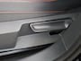 SEAT Leon 1.5 TSI e-Hybrid FR Business | LED Matrix Komplampen | Keyless Entry | Trekhaak Wegklapbaar | Parkeersensoren Voor + Achter | 18" Lichtmetalen Velgen | Achterruitrijcamera |