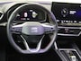 SEAT Leon 1.5 TSI e-Hybrid FR Business | LED Matrix Komplampen | Keyless Entry | Trekhaak Wegklapbaar | Parkeersensoren Voor + Achter | 18" Lichtmetalen Velgen | Achterruitrijcamera |