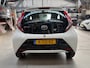 Toyota Aygo 1.0 VVT-i 72pk 5D x-play | Apple carplay / Android auto | Camera | Airco | All season banden | NAP | Rijklaar prijs!