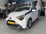 Toyota Aygo 1.0 VVT-i 72pk 5D x-play | Apple carplay / Android auto | Camera | Airco | All season banden | NAP | Rijklaar prijs!
