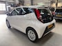Toyota Aygo 1.0 VVT-i 72pk 5D x-play | Apple carplay / Android auto | Camera | Airco | All season banden | NAP | Rijklaar prijs!