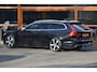 Volvo V90 T5 R-Design | Panormadak | Head-Up Display | Trekhaak | Stoelverwarming | Camera | Adaptive Cruise |