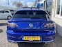 Volkswagen Arteon Shooting Brake 1.4 TSI eHybrid 2x R-Line / AUTOMAAT/ PANO/ TREKHAAK/ 360 CAMERA/ DCC/ CARBON/ HEAD-UP DISPLAY/ LEDEREN MEMORY SEATS/ DODE HOEK/ KEYLESS/ APP CONNECT/ ADAPT. CRUISE/ STOELVERWARM. V & A/ NAVI/ CLIMA/ DAB/ 19" LMV
