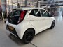 Toyota Aygo 1.0 VVT-i 72pk 5D x-play | Apple carplay / Android auto | LM Velgen | Camera | Airco | All season banden | NAP | Rijklaar prijs!