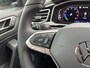 Volkswagen T-Roc 1.5 TSI R-Line A.Camera | IQ.Light | 150Pk | Stuurverwarming |