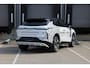 Lynk & Co 08 More | 200km Hybride | Verwarmbare voorstoelen met massage en ventilatie | Panoramadak | Premium audio by Harman Kardon | 360° Camera | Getint glas | Bestuurdersstoel met geheugen | Sfeerverlichting | Apple Carplay | Dodehoekassistent | Adaptive Cruise Contol