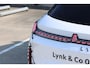 Lynk & Co 08 More | 200km Hybride | Verwarmbare voorstoelen met massage en ventilatie | Panoramadak | Premium audio by Harman Kardon | 360° Camera | Getint glas | Bestuurdersstoel met geheugen | Sfeerverlichting | Apple Carplay | Dodehoekassistent | Adaptive Cruise Contol
