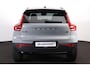 Volvo XC40 B4 Plus Black Edition - Panorama/schuifdak - IntelliSafe Assist & Surround - 360º Camera - Harman/Kardon audio - Verwarmde voorstoelen & stuur - Parkeersensoren voor & achter - Draadloze tel. lader - Extra getint glas - 20' LMV