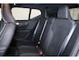 Volvo XC40 B4 Plus Black Edition - Panorama/schuifdak - IntelliSafe Assist & Surround - 360º Camera - Harman/Kardon audio - Verwarmde voorstoelen & stuur - Parkeersensoren voor & achter - Draadloze tel. lader - Extra getint glas - 20' LMV