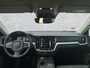 Volvo V60 2.0 B3 Momentum | Stoel/stuur verwarming | Adaptieve cruise | Parkeersensoren V+A | Parkeercamera | Apple carplay/android auto | BLIS | Lederen bekleding | Metallic lak |