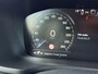 Volvo V60 2.0 B3 Momentum | Stoel/stuur verwarming | Adaptieve cruise | Parkeersensoren V+A | Parkeercamera | Apple carplay/android auto | BLIS | Lederen bekleding | Metallic lak |