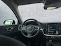 Volvo V60 2.0 B3 Momentum | Stoel/stuur verwarming | Adaptieve cruise | Parkeersensoren V+A | Parkeercamera | Apple carplay/android auto | BLIS | Lederen bekleding | Metallic lak |