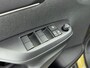 Toyota Yaris Cross 1.5 Hybrid Dynamic | Trekhaak | Dodehoek detectie | Stoel-/stuurverwarming | Navigatie | Apple Carplay / Android Auto | 17 inch