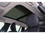 Volvo V60 Cross Country B5 AWD Plus - Panorama/schuifdak - IntelliSafe Assist & Surround - Parkeercamera achter - Verwarmde voorstoelen, stuur & achterbank - Parkeersensoren voor & achter - Elektr. bedienb. voorstoelen met geheugen - Draadloze tel. lader - Elektr. inklapbare trekhaak - 19' LMV