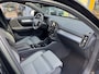Volvo XC40 1.5 T4 Plus Dark - stoel/stuur verwarming - elec. stoelen - camera