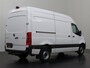 Mercedes-Benz Sprinter 317CDi L2H2 | Navigatie | 2800Kg Trekhaak | Camera | Multimedia | Airco | Cruise | 3-Zits | Betimmering