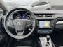 Toyota Avensis Touring Sports 1.8 VVT-i Executive Automaat, Panoramadak, Trekhaak, Navigatie, LMV, Cruise control, Achteruitrijcamera, Parkeersensoren voor + achter