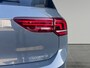 Volkswagen Golf Private lease €560 per maand 1.5 204pk eHybrid Life Edition O.B.V 60 Maanden en 10.000 Per Maand Parkeersensoren | Achteruitrijcamera | Stuurverwarming