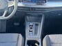 Volkswagen Golf Private lease €560 per maand 1.5 204pk eHybrid Life Edition O.B.V 60 Maanden en 10.000 Per Maand Parkeersensoren | Achteruitrijcamera | Stuurverwarming
