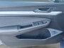 Volkswagen Golf Private lease €560 per maand 1.5 204pk eHybrid Life Edition O.B.V 60 Maanden en 10.000 Per Maand Parkeersensoren | Achteruitrijcamera | Stuurverwarming