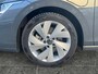 Volkswagen Golf Private lease €560 per maand 1.5 204pk eHybrid Life Edition O.B.V 60 Maanden en 10.000 Per Maand Parkeersensoren | Achteruitrijcamera | Stuurverwarming