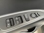 Kia Stonic 1.0 T-GDi MHEV DynamicPlusLine | Apple Carplay / Android Auto | Navigatiesyteem | Licht + Regensenor | Parkeersensoren + Camera Achter | Cruise Control | Climate Control | 16” Lichtmetalen Velgen