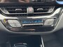 Toyota C-HR / C-HR+ 1.8 Hybrid Bi-Tone Plus | JBL, Led Pakket, Half leer/Alcantara, Dodehoekherkenning, parkeersensoren, Stuurverwarming