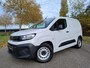 Opel Combo-e Electric L1 50 kWh 136pk | 8 jaar garantie | 0% financial lease | Houten afwerking laadruimte | NAVI | Multimedia | Draadloze Apple Carplay en Android Auto | Achteruitrijcamera | Parkeersensoren voor- en achter | Dode hoek detectie | Digital cockpit | Stuurwielbediening | Bestuurdersstoel comfort met armsteun | ECO LED koplampen | Warmtepomp | Stoelverwarming | Reservewiel | van €29.925 voor €27.725 ex. BTW rijklaar