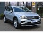 Volkswagen Tiguan 1.4 TSI 245pk eHybrid Elegance IQ.Light/DCC/ACC/360/Keyless/Headup/Navi Pro/Virtual Cockpit/Trekhaak wegkl.