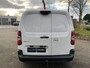 Opel Combo-e Electric L2 50 kWh 136pk | ACTIE | 8 jaar garantie | Houten afwerking laadruimte | NAVI | Multimedia | Draadloze Apple Carplay en Android Auto | Achteruitrijcamera | Parkeersensoren voor- en achter | Dode hoek detectie | Digital cockpit | Stuurwielbediening | Bestuurdersstoel comfort met armsteun | ECO LED koplampen | Warmtepomp | Stoelverwarming | Reservewiel | van €32.796 voor €27.750 ex. BTW rijklaar