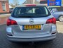 Opel Astra Sports Tourer 1.4 Edition keurige auto met onderhoudboekjes aanwezig oa airco, clima, cruise, trekhaak