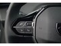 Peugeot e-2008 Allure Advantage | Advanced Active Safety Brake met camera en radar | Climate Control | Dashboard in zacht materiaal met carboneffect en hoogglans zwarte sierstrip